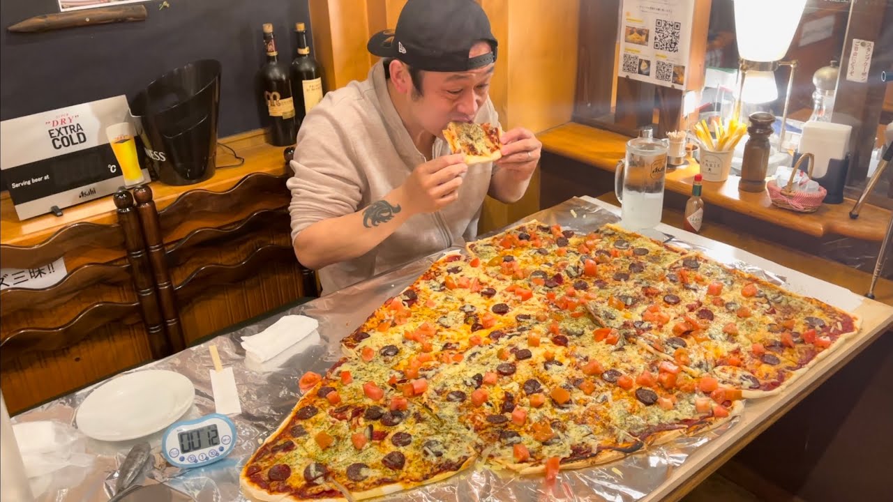 大食い】規格外すぎるチャレンジメニュー『ピザ（6kg）60分チャレンジ