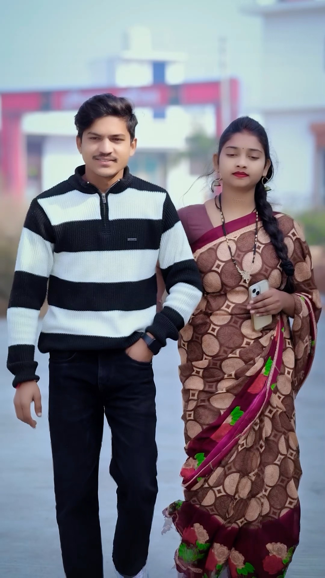 Kavi sham dhale to mere dil mein Aa jaana