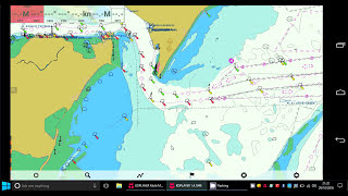 Seapilot on screen gps navigation with internet AIS chart plotter software screenshot 4