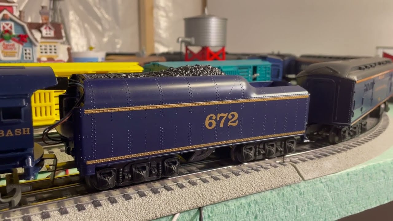 Lionel MPC Wabash Passenger Train & Aquarium Cars