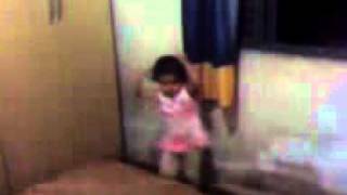 Kauane Dançando Kuduro