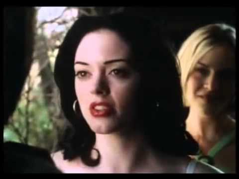 Mano bilan jinsiy aloqa toliq metrajli filmlar U uygondi va tuxum bilan onanizm qildi.