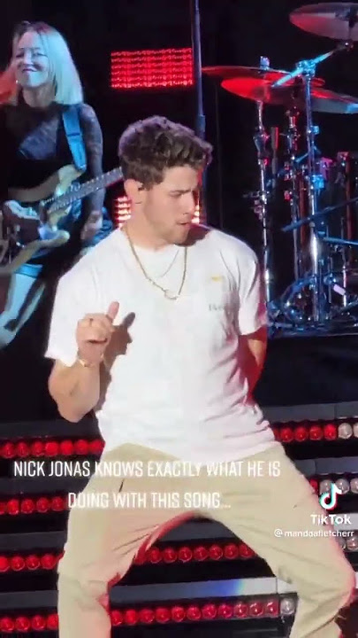 He knows how to do it #foryou #bts #live #jonasbrothers #nickjonas