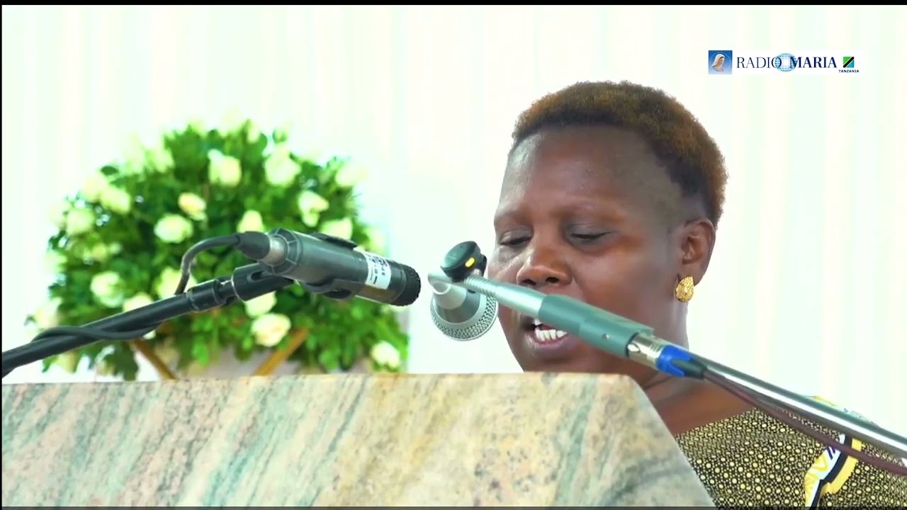 Bwana ndiye Mchungaji wangu sitapungukiwa na kitu/ Wimbo wa katikati Misa ta kumwombea Padre Assenga