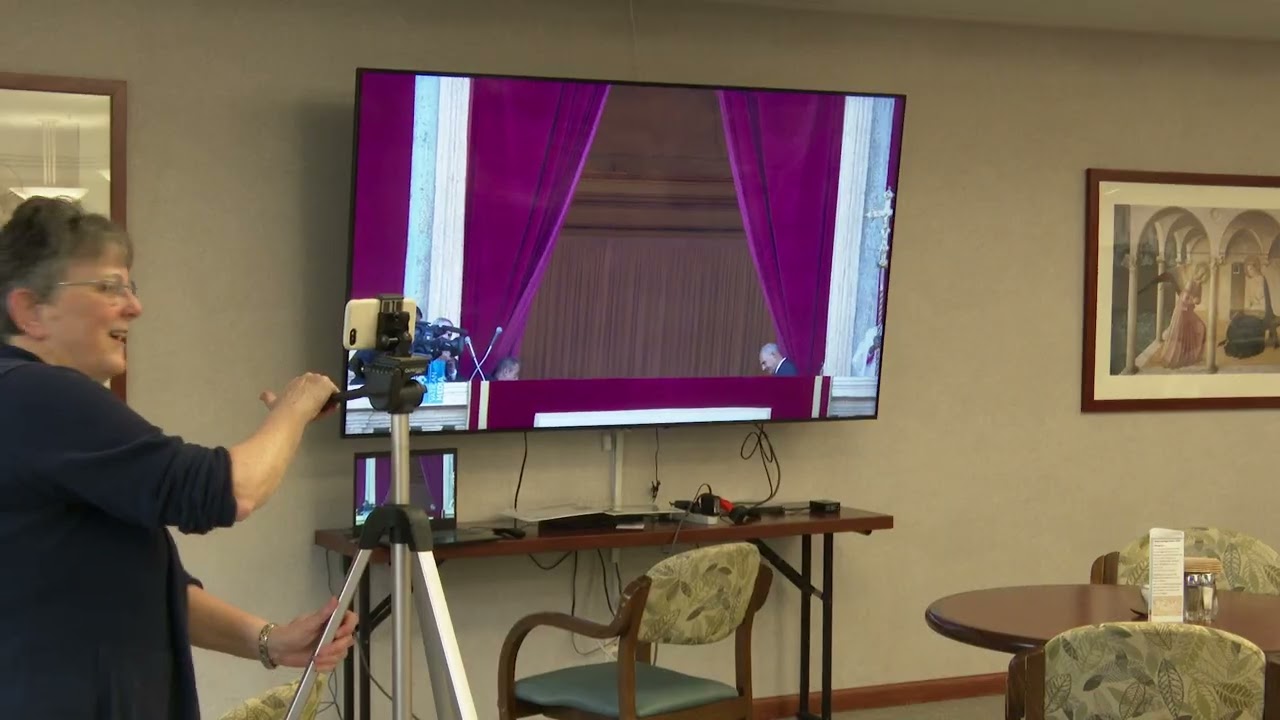 Сестры-доминиканки отреагировали на избрание первого Папы Римского в США, жителя Чикаго Роберта П...