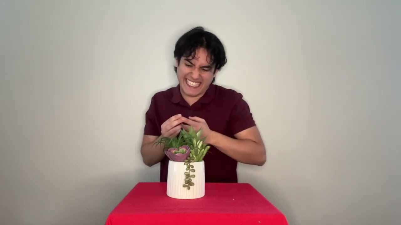 Gilbert Almaraz sings 'Grow For Me' preview