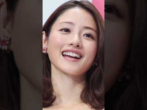 「不老薬飲んでるとしか」第2子出産後初の公の場…石原さとみ〝38歳最新ショット〟にネット衝撃「ますます輝いてる」「圧倒的な美しさ」「プリンセスですか?」