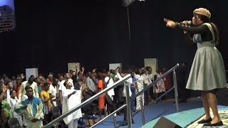 Eze Ndi Eze na ezo n'okpuru ya || Blessings Ng In Deep Worship Ministration at Zion church