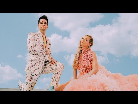 taylor-swift-drops-colorfully-epic-music-video-for-'me!-featuring-brendon-urie