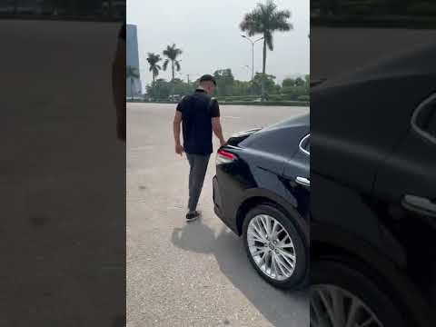 Video Camry 2020 phiên bản 2.5Q màu đen nội thất kem #shorts - youtube