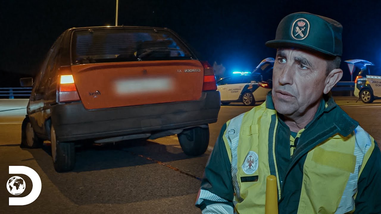 Mujer ebria estalla llantas de su automóvil | Control de Carreteras | Discovery Latinoamérica