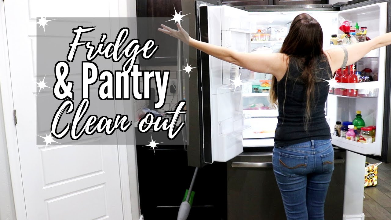 PANTRY & FRIDGE CLEAN OUT // CLEANING MOTIVATION // CLEANING MOM