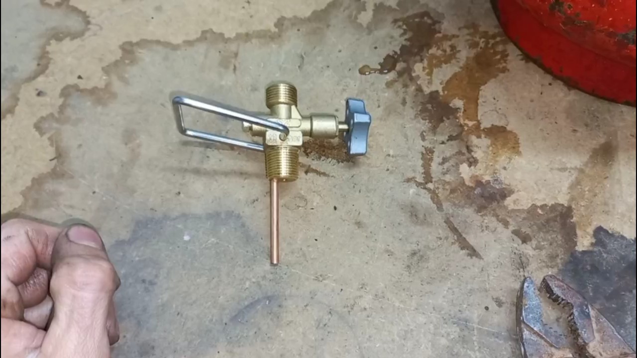 COMO CAMBIAR LA LLAVE VÁLVULA DE UNA GARRAFA