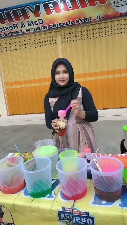 tidak sengaja liat cewek lagi jualan cendol