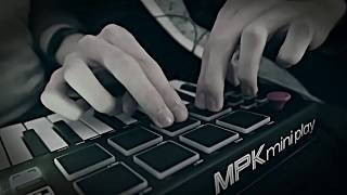 Akai MPK Mini Play Test with built in sounds