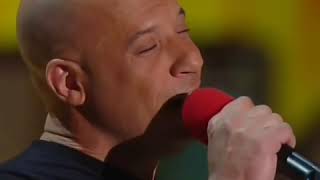 ☆Vin Diesel ☆ Canta em homenagem a ☆Paul Walker☆