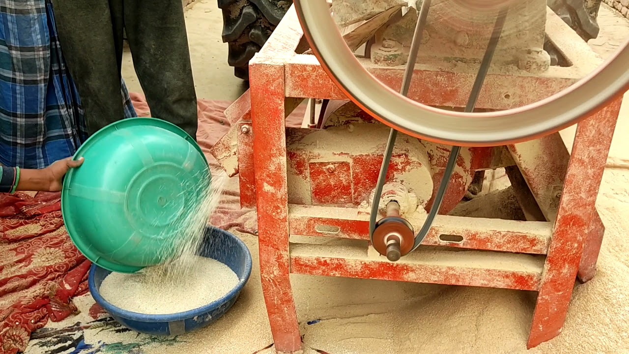 Dhan kutti Machine. Tractor se Dhan kutane ki Machine. Trailer shorts YouTube