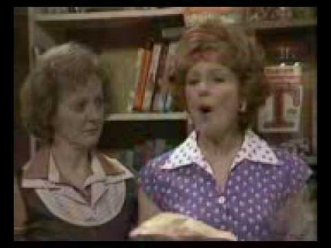 Coronation Street - 1980 - Renee Roberts Dies! Part 3 - YouTube