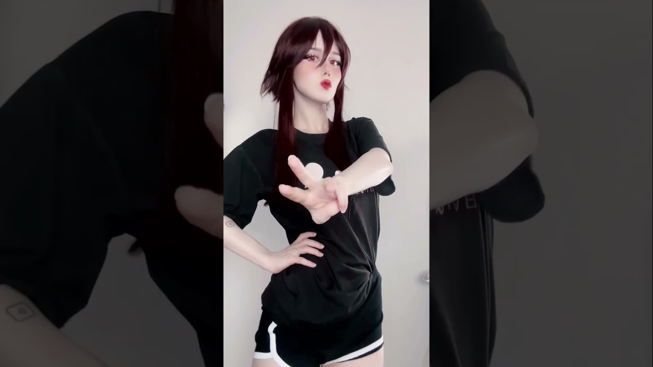 Casual Megumin here #cosplay #anime #cosplayer #konosuba #megumin