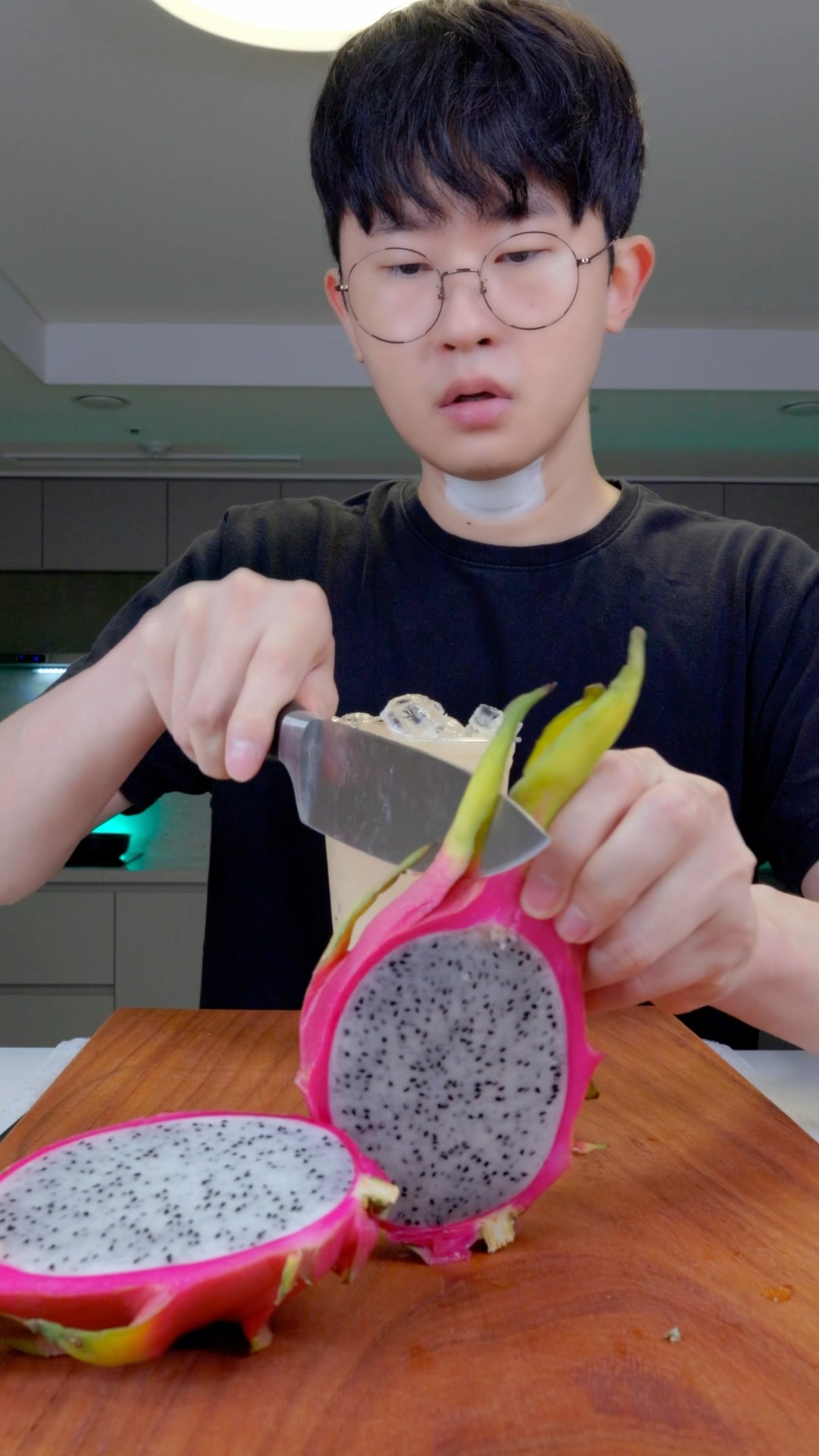 How to make dragon fruit ice yakult