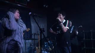 Download Lagu Hindia \u0026 Blue Valley Radio - Membasuh (Live at Krapela, Jakarta 25/1/2024) MP3 Download Lagu Hindia \u0026 Blue Valley Radio - Membasuh (Live at Krapela, Jakarta 25/1/2024) MP3