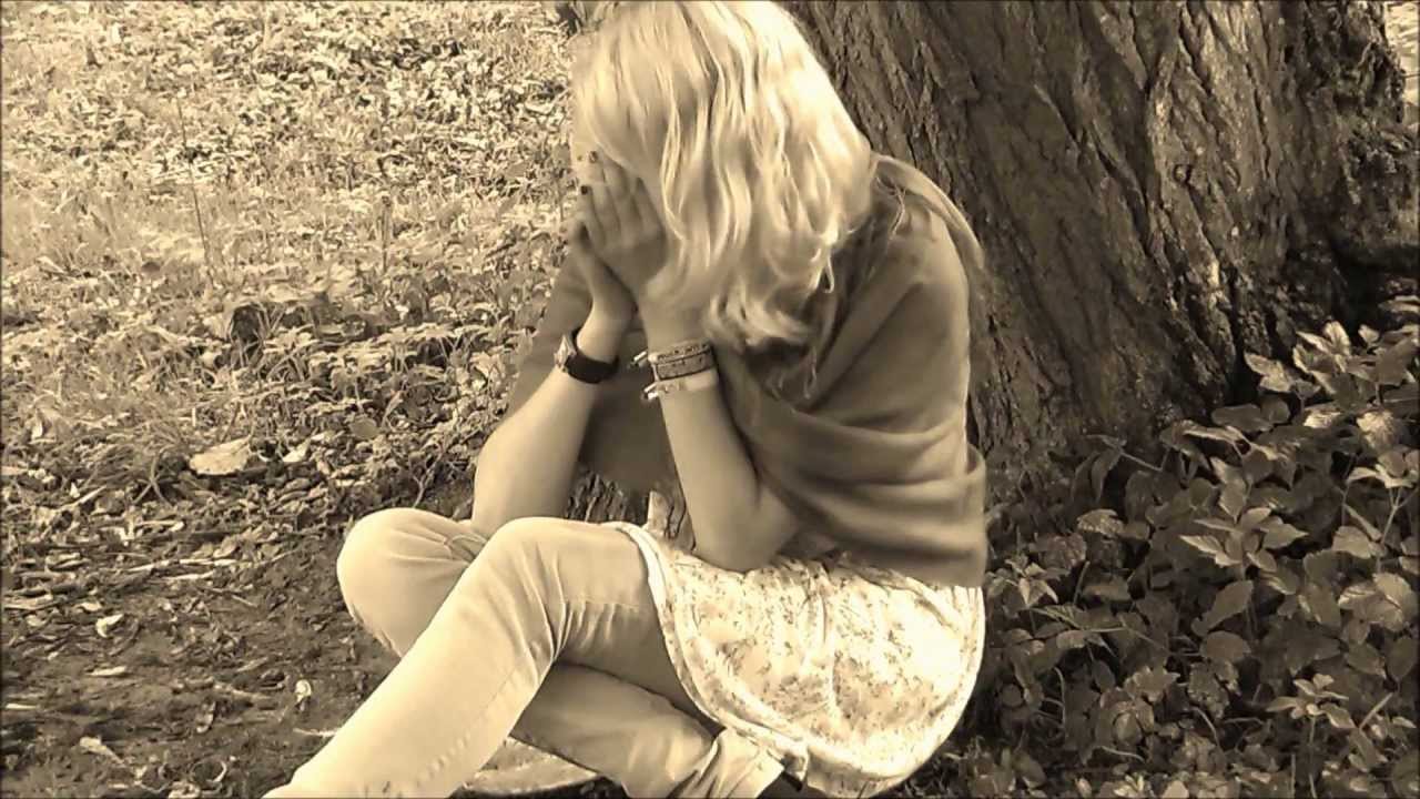Sarah Kirsch Bei Den Weißen Stiefmütterchen Bei den weißen Stiefmütterchen - Sarah Kirsch - YouTube