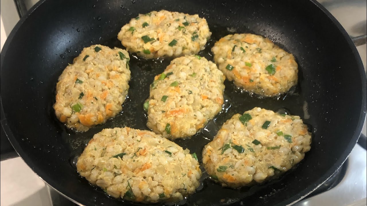 Постные котлеты из перловки и капусты. Бюджетно, вкусно, полезно.