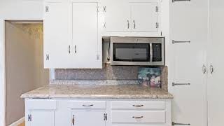 209 W Merriman St , Sinton TX 78387 - $104,900 with 2 beds, 2 Bath (1 Full Bath, 1 Half Bath) and 1,