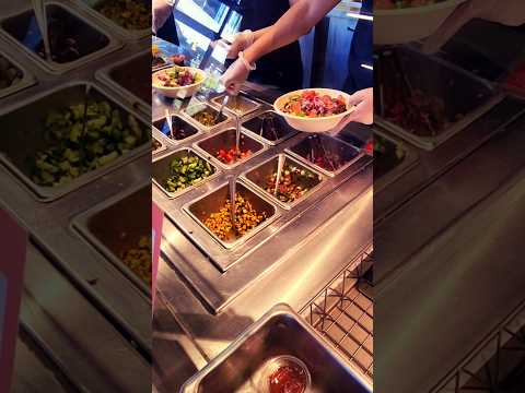 كافا لحم ضأن حار مع الأفوكادو