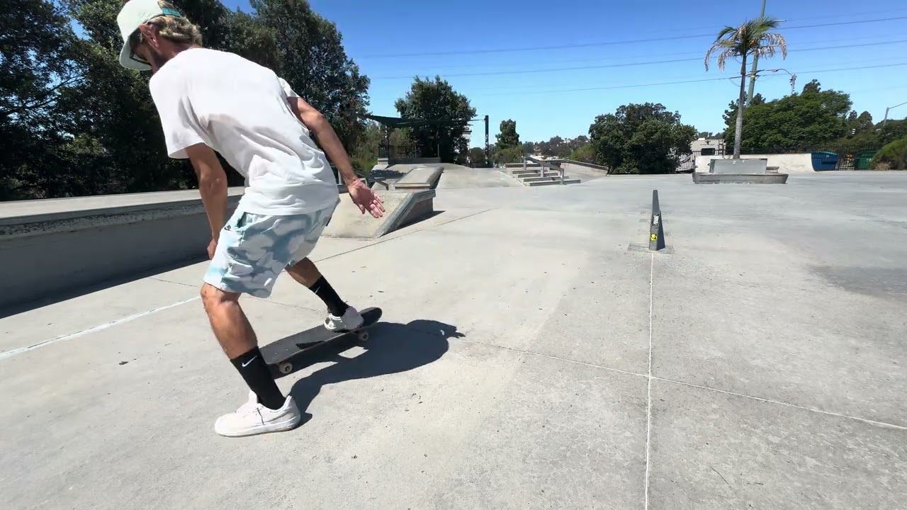 🛹Flat ground tricks at PQ skatepark… - YouTube
