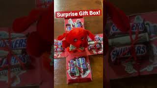 How to Make a Exploding Surprise Christmas Candy Gift Box! A Dollar Tree DIY Holiday Gift Idea
