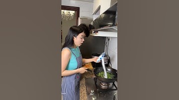 Unbelievable packet of salt fell from the wife into the vegetable #shortsvideo