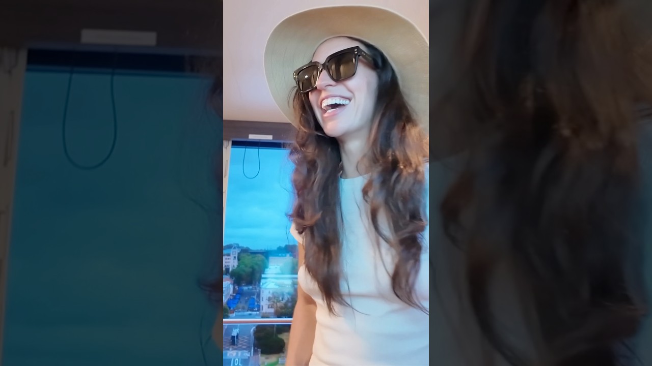Surprising my partner’s family! #anthemoftheseas #royalcaribbean #cruisevlog
