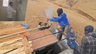 Download Lagu Rajab's concern about Haniya coming home late from school made Rahela come to the cottage alone. MP3