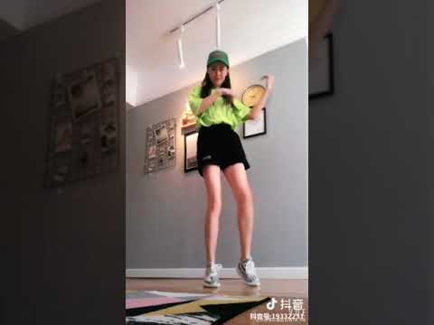 【抖音】每日精选合辑Tik Tok - 女神小姐姐们 嘟啦Dura舞合辑