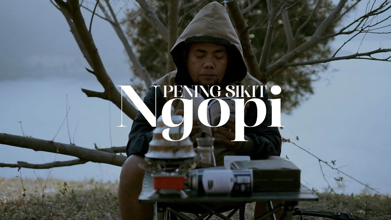 NYEDUH KOPI DI DANAU TOBA - COBA LIHAT View-nya! 🔥