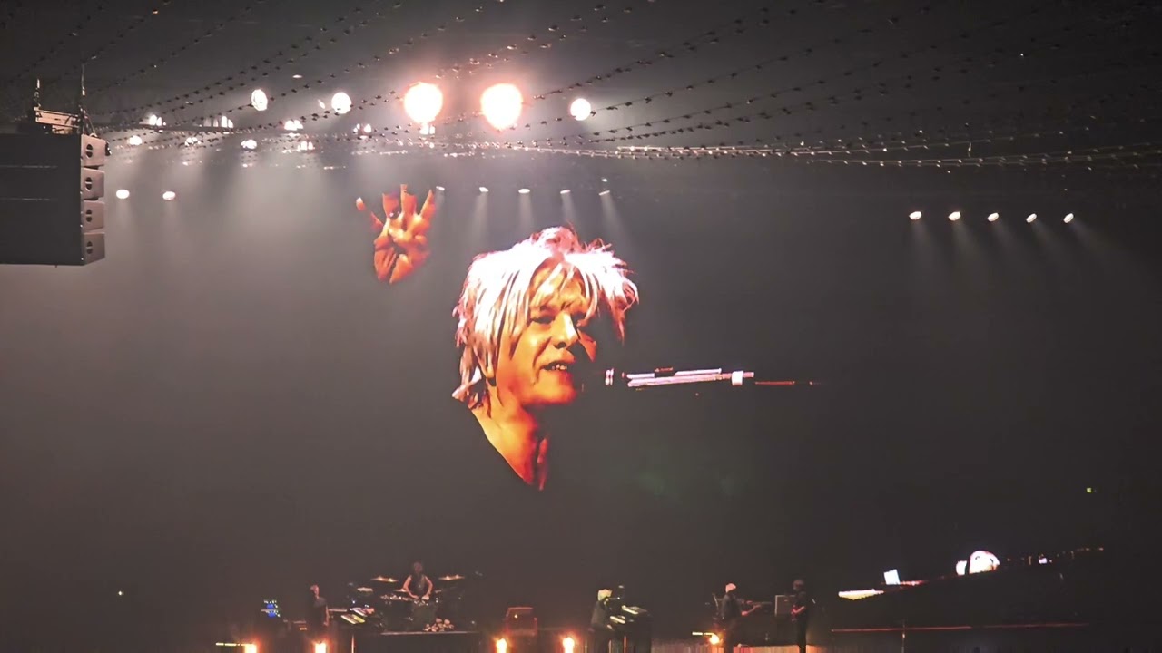 Concert indochine Zenith Nantes 15 avril 2025