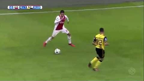 JUSTIN KLUIVERT SCORES HAT-TRICK AS AJAX THRASH RODA JC