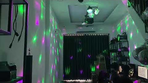 Đèn LED Quả Cầu Cảm Ứng Xoay Pha Lê 7 Màu Nháy Theo Nhạc - 0919053713