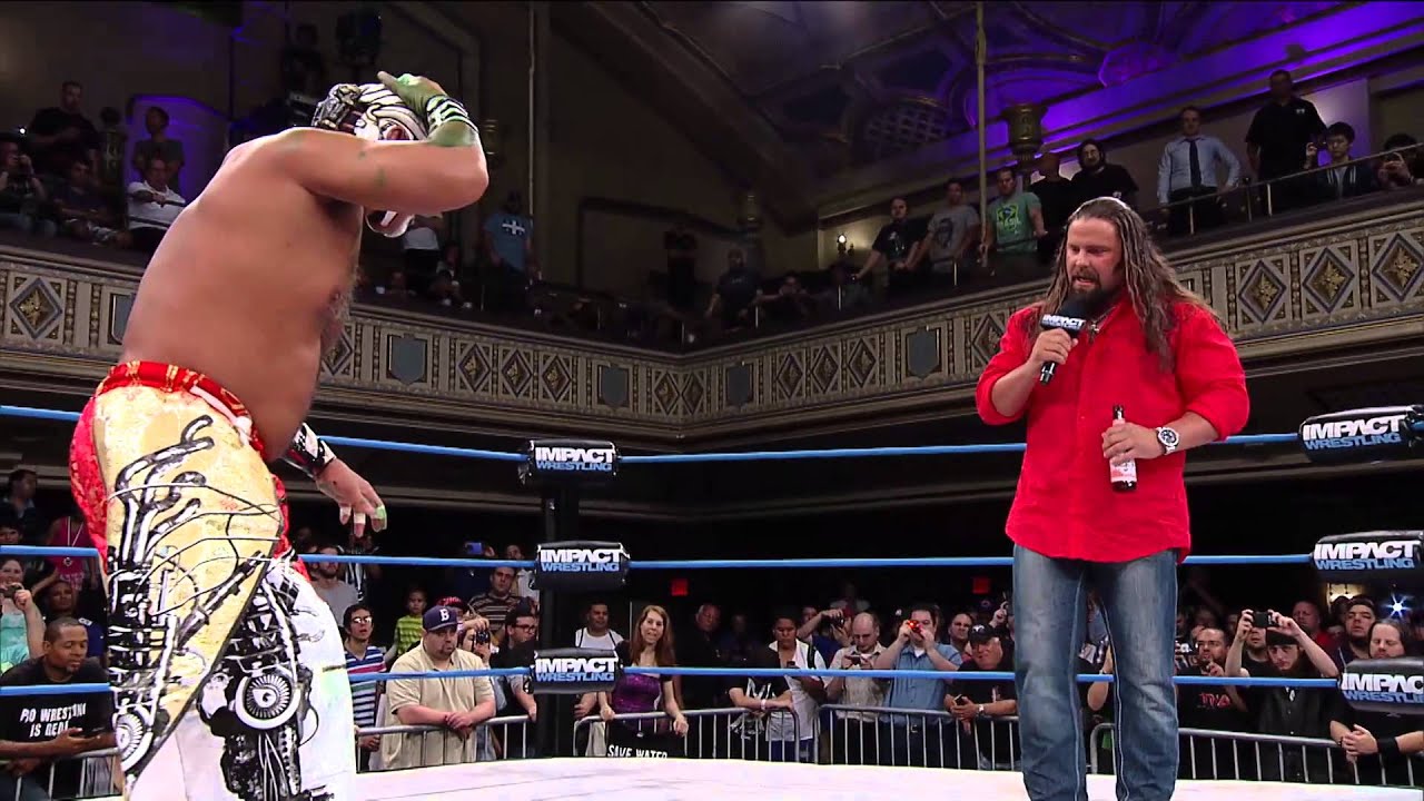 毒霧の仕組みや吹き方 やり方 は 液体の成分や作り方も プロレス365