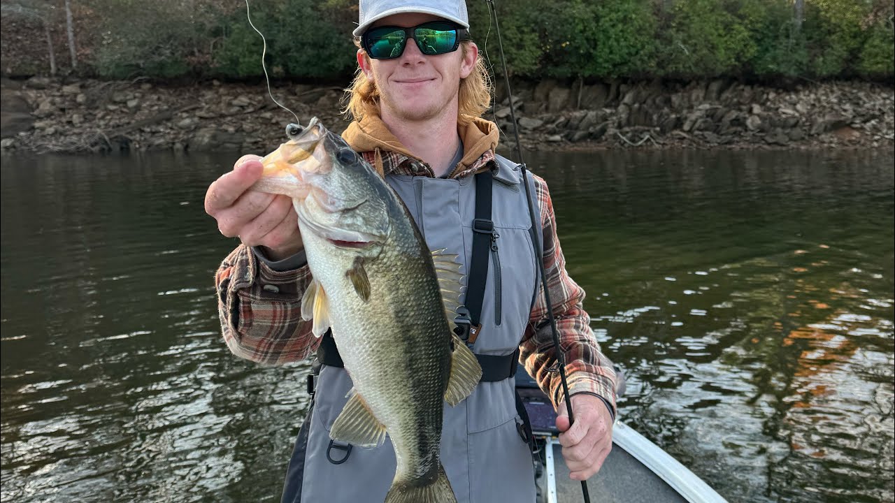 Thanksgiving Day Bass Fishing! Wedowee, Alabama
