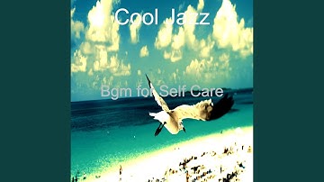 Joyful Jazz Sax with Strings - Vibe for Staycations