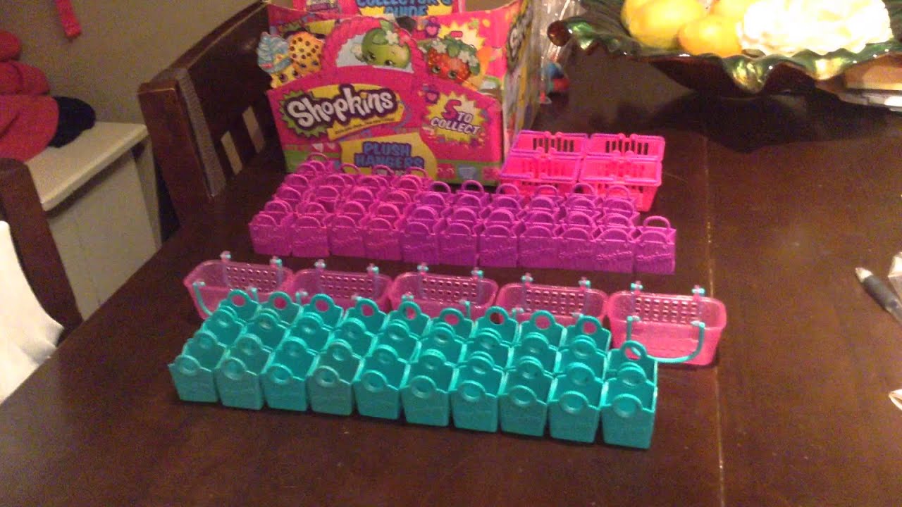 Fake or real shopkins?  Are these shopkins are authentic?  Different color bags, same season.