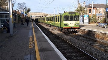 Journey on an 8100 Class DART Train from Sandymount - Seapoint. 8/2/2020