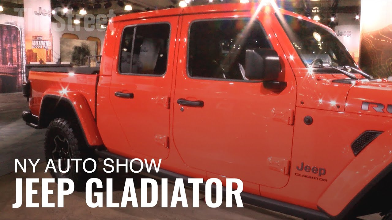 Jeep Unveils Gladiator Pickup Truck at New York Auto Show