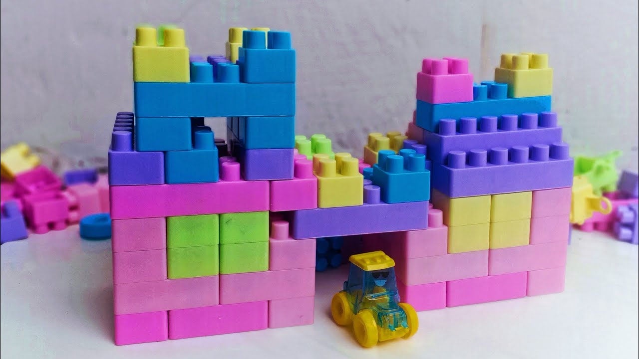 Relaxing ASMR LEGO Build | Luxury Villa House with Garage – No Talking