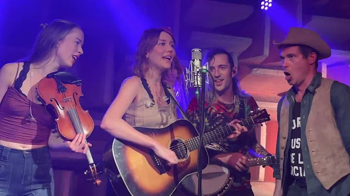 Molly Tuttle & Golden Highway Big Backyard w/ Ketc...
