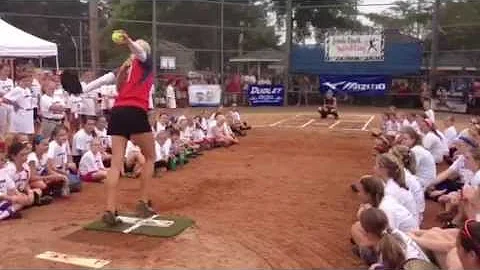 Jennie Finch Pitching to GGC's Ashleigh Simmons