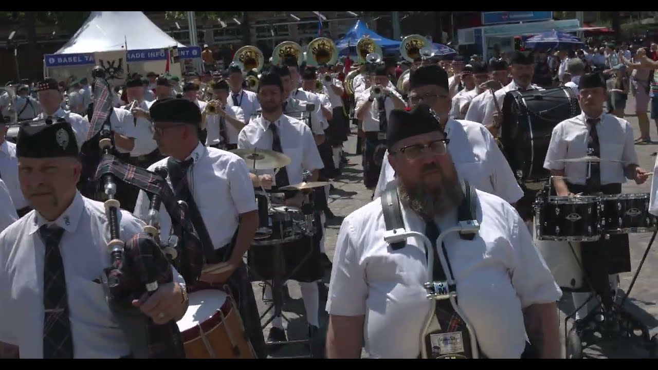 Schotte Clique 1947 Basel - An Angel - Basel Tattoo Parade 2023