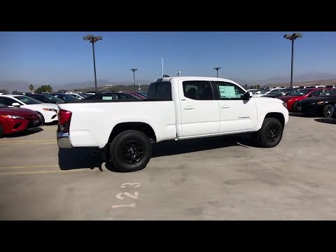 2020-toyota-tacoma-at-puent…